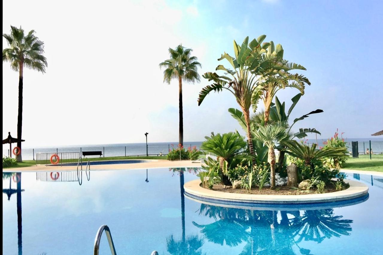 Mi Capricho Beachfront- 9F Apartment With Sea Views - Costa Del Sol Sitio de Calahonda エクステリア 写真