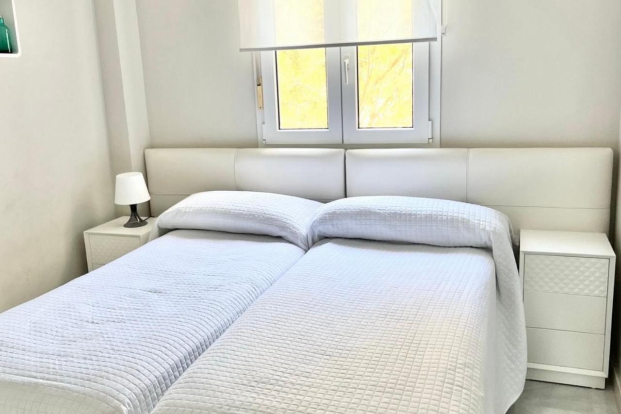 Mi Capricho Beachfront- 9F Apartment With Sea Views - Costa Del Sol Sitio de Calahonda エクステリア 写真
