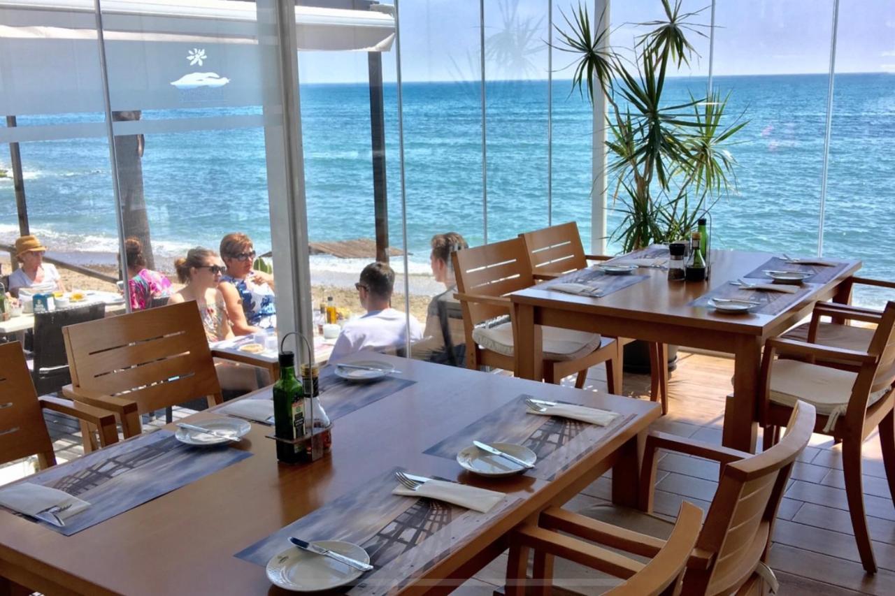 Mi Capricho Beachfront- 9F Apartment With Sea Views - Costa Del Sol Sitio de Calahonda エクステリア 写真