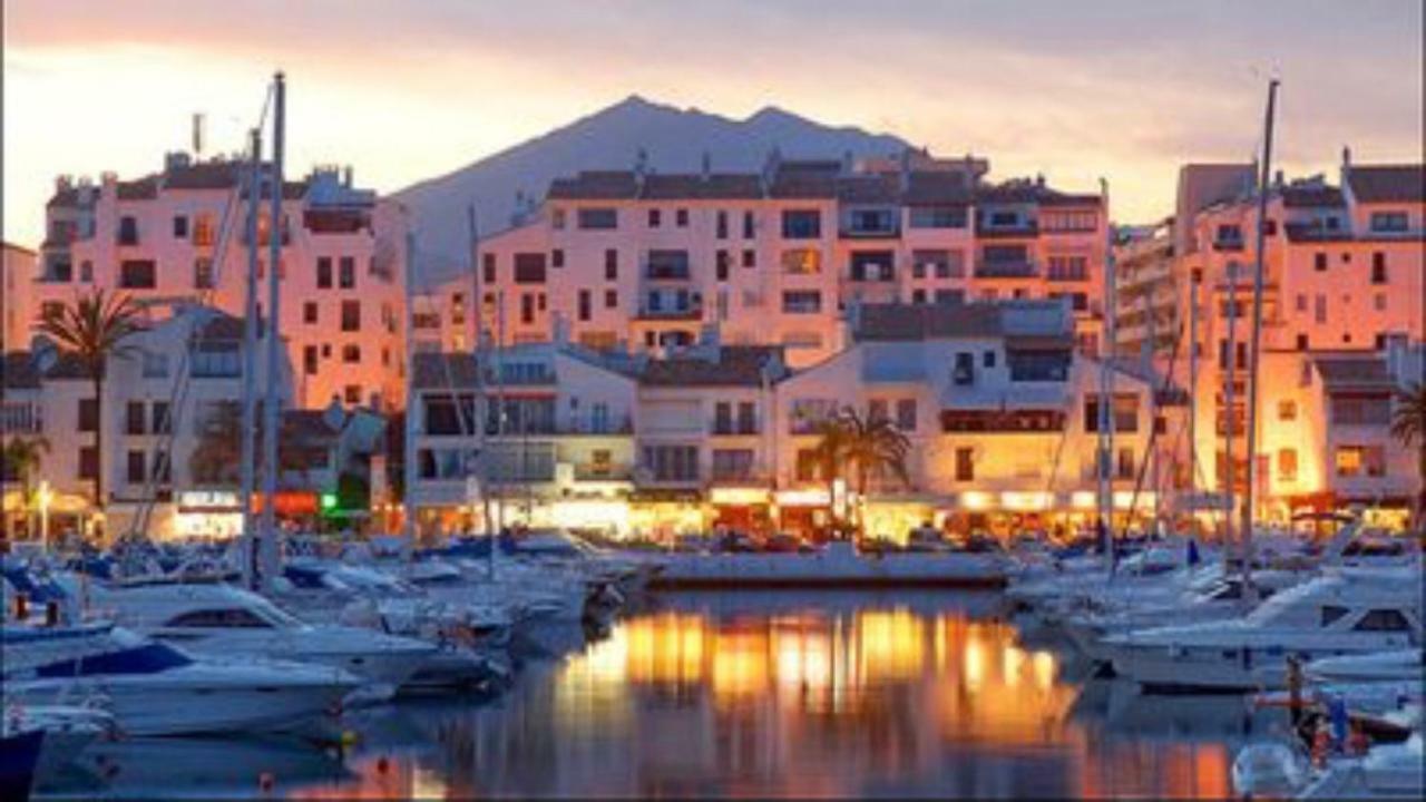Mi Capricho Beachfront- 9F Apartment With Sea Views - Costa Del Sol Sitio de Calahonda エクステリア 写真